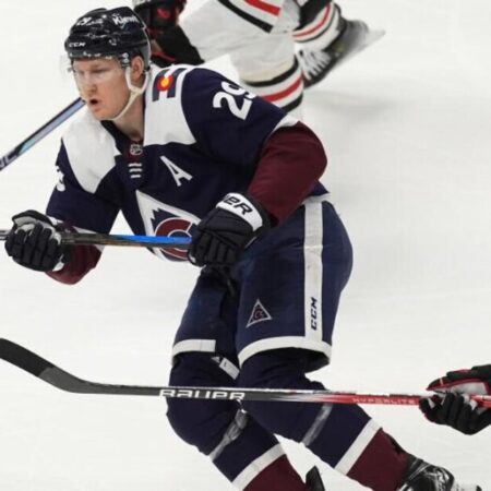 Парлей на матч НХЛ от 28 апреля: Нейтан МакКиннон – ключевой элемент в комбинации на игру «Эвеланш» – «Старз»