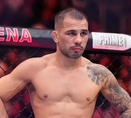 UFC 317: Александр Пантожа против Кай Кара-Франса
