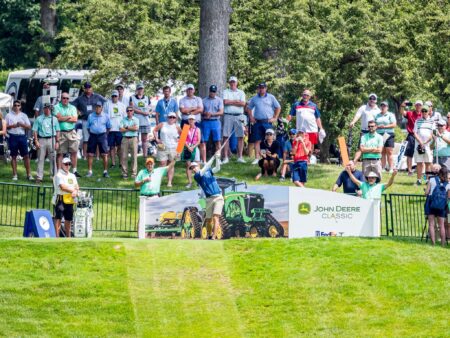 Где и как смотреть турнир PGA John Deere Classic 2025