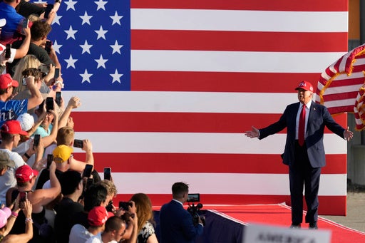 President Trump reveals plans to hold a UFC event at the White House in 2026