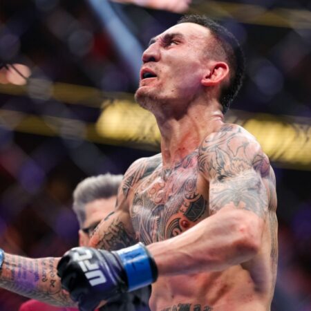 Макс Холлоуэй готов повторить вирусный момент UFC 300 и стать “спойлером” для ухода Дастина Порье на пенсию